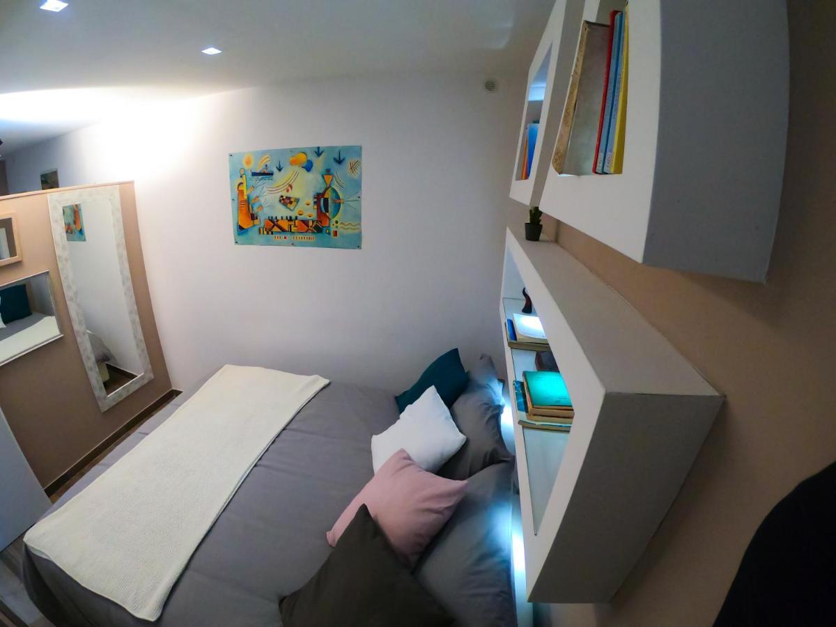 Blumon House Apartment Наполи Екстериор снимка