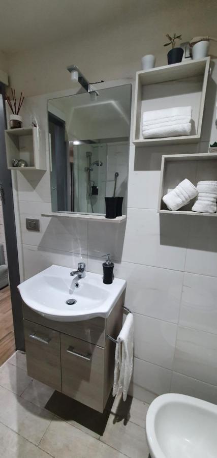 Blumon House Apartment Наполи Екстериор снимка